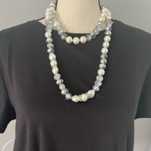 Chico’s pearly necklace